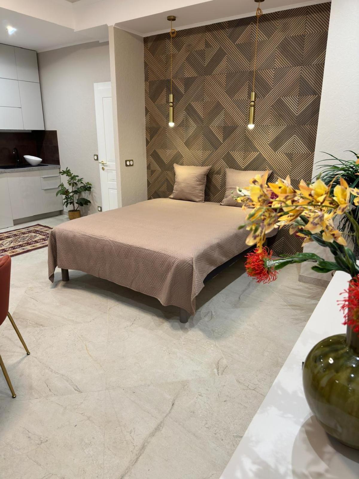Extraordinaire Grand Studio Au Centre 6 Minutes A Pied De La Plage Et L'Hotel Negresco Nice Extérieur photo